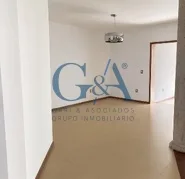 CASA EN VENTA DENTRO DE COTO EN VALLE REAL