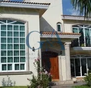 Hermosa Residencia en El Palomar