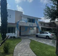 VENTA DE CASA EN VALLE REAL