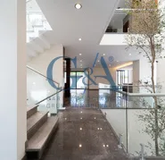 CASA EN VENTA EN VALLE REAL SOBRE AVENIDA