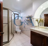 CASA EN VENTA EN LAS FUENTES