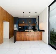 CASA NUEVA EN VENTA EN FLOR DE LOTO, LA TIJERA.