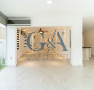 VENTA DE CASA EN VALLE REAL
