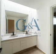 RENTA DE CASA EN VALLE REAL