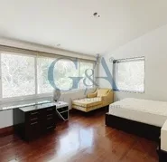 CASA EN RENTA CON ALBERCA EN VALLE REAL