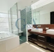 CASA EN RENTA CON ALBERCA EN VALLE REAL (Copia)
