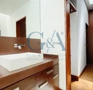 CASA EN RENTA CON ALBERCA EN VALLE REAL (Copia)