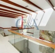 CASA EN RENTA CON ALBERCA EN VALLE REAL
