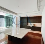 CASA EN RENTA CON ALBERCA EN VALLE REAL (Copia)