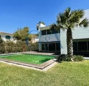 CASA EN RENTA CON ALBERCA EN VALLE REAL (Copia)