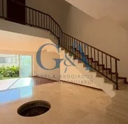 CASA EN RENTA VALLE REAL
