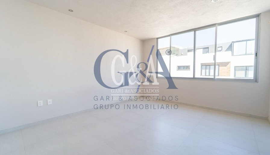 CASA EN VENTA SOLARES, SANTILLANA RESIDENCIAL