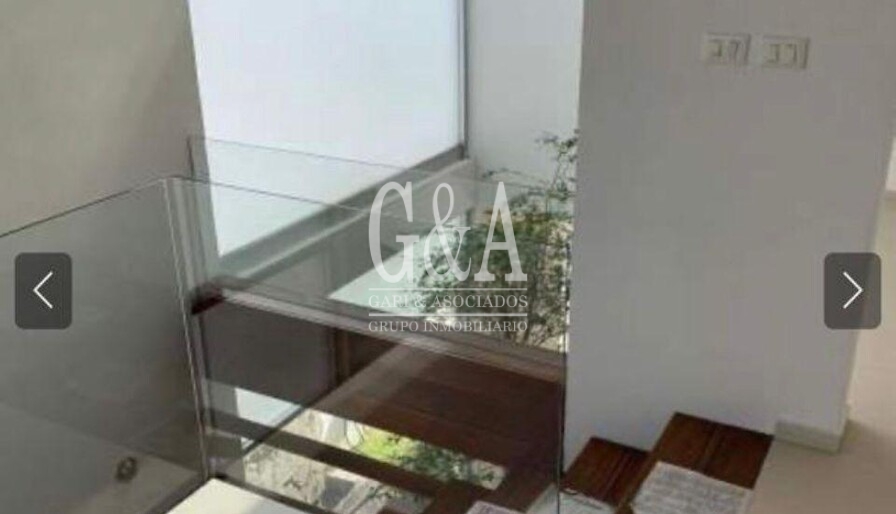 Solares Residencia en Venta