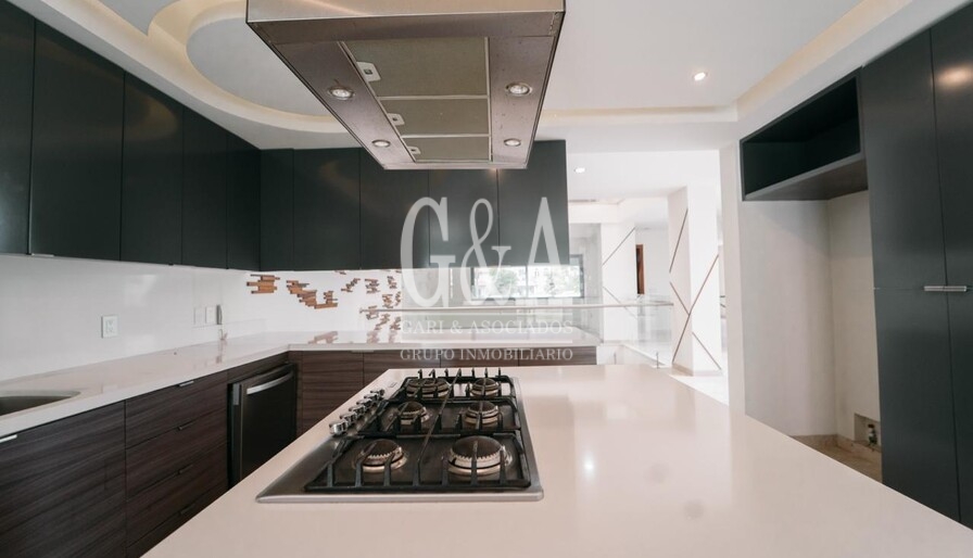 Casa en Venta en Valle Real  San Arturo Norte