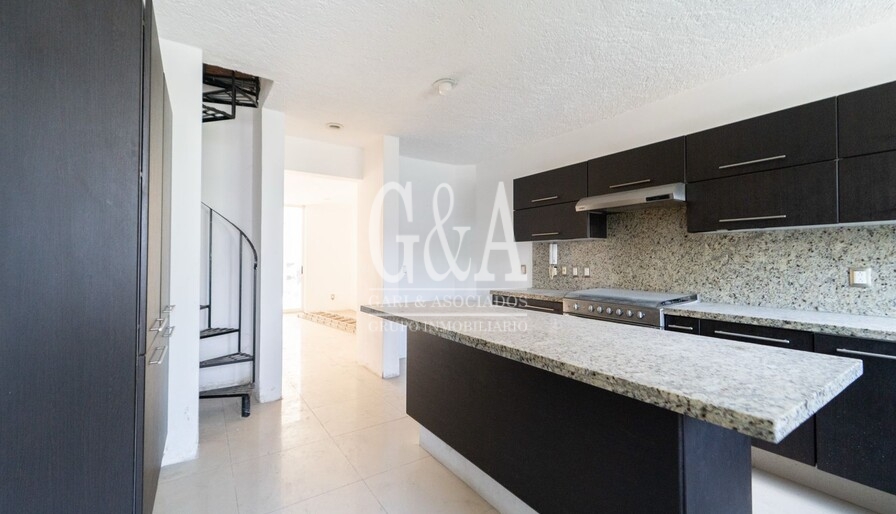 CASA EN VENTA EN PALMA REAL