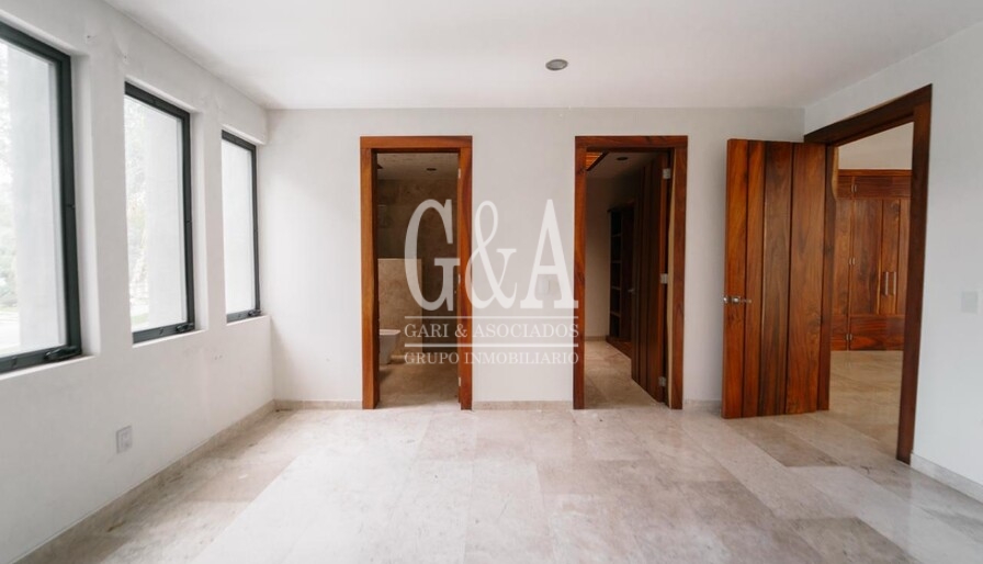 Casa en Venta en Valle Real  San Arturo Norte