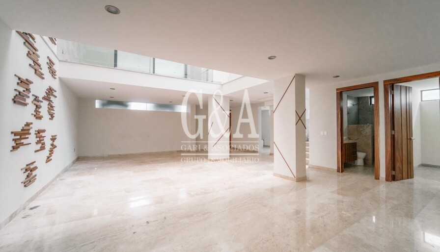 Casa en Venta en Valle Real  San Arturo Norte