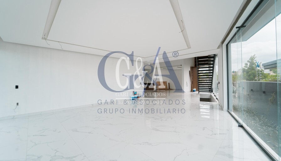 CASA EN VENTA PUERTA LAS LOMAS