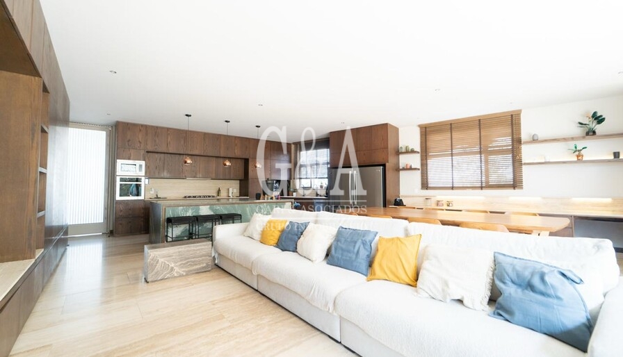 CASA EN VENTA CERCA DEL PARQUE METROPOLITANO