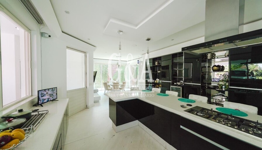 RESIDENCIA DE LUJO EN REAL SAN BERNARDO EN VENTA