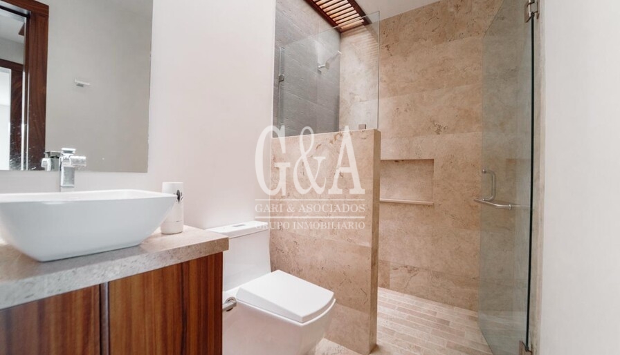 Casa en Venta en Valle Real  San Arturo Norte