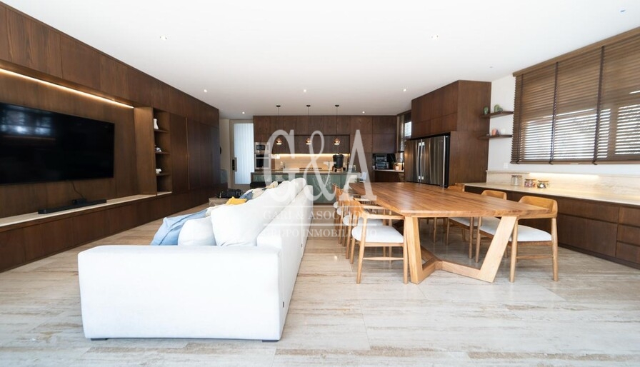 CASA EN VENTA CERCA DEL PARQUE METROPOLITANO