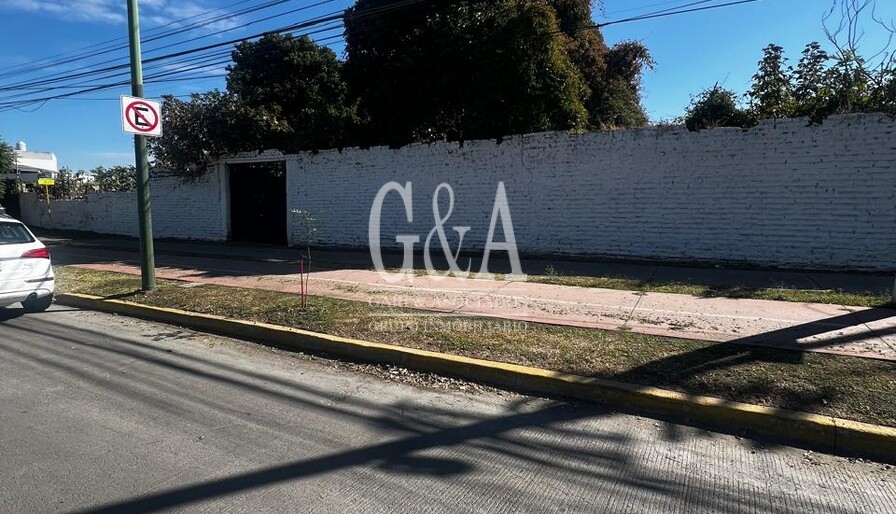 EXCELENTE TERRENO SOBRE AV. AVIACION