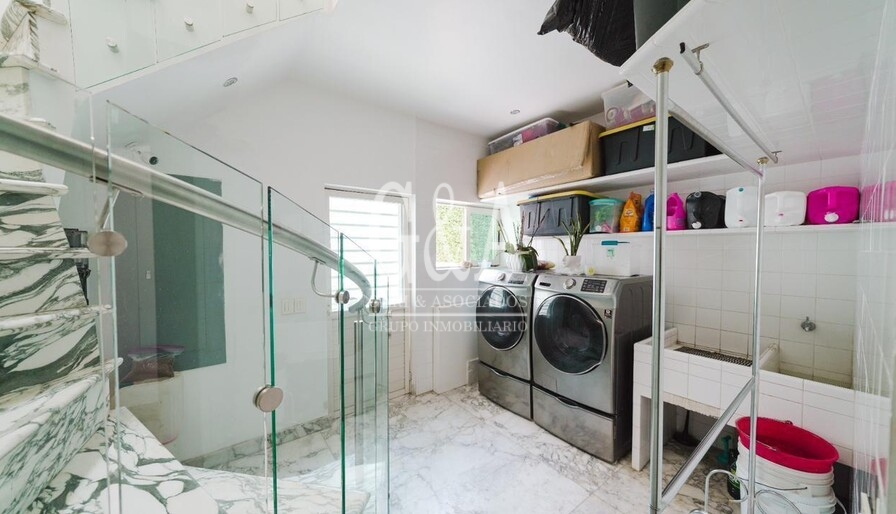 RESIDENCIA DE LUJO EN ZONA DIAMANTE REAL SAN BERNARDO