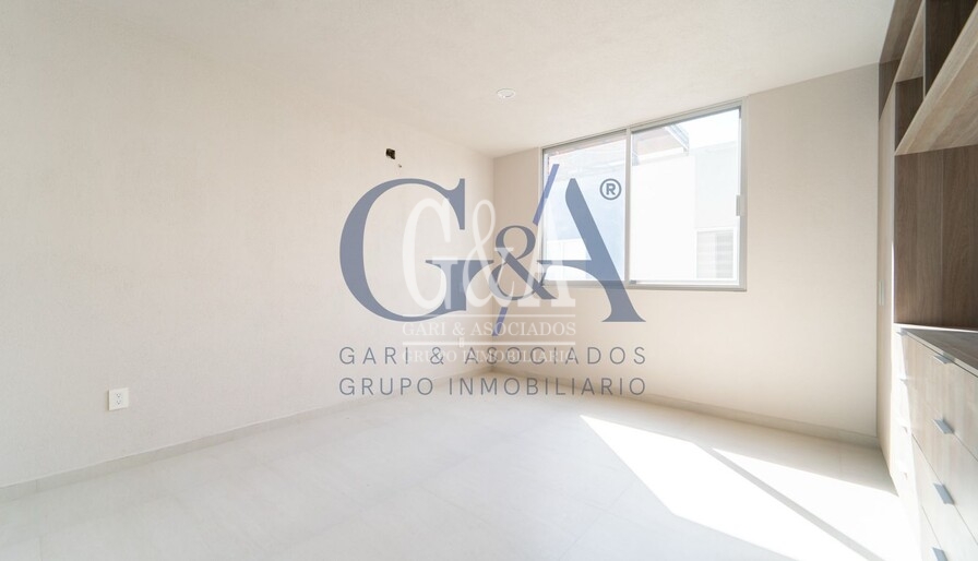 CASA EN VENTA SOLARES, SANTILLANA RESIDENCIAL