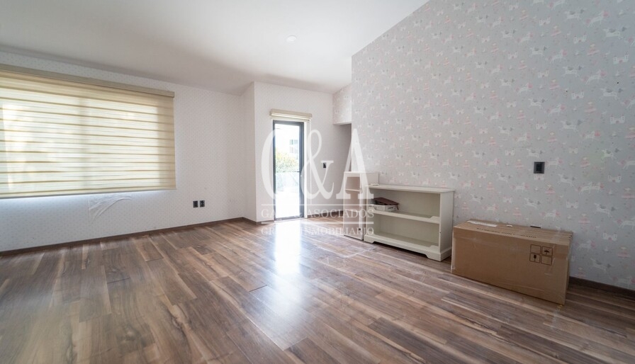 CASA EN VENTA VALLE REAL