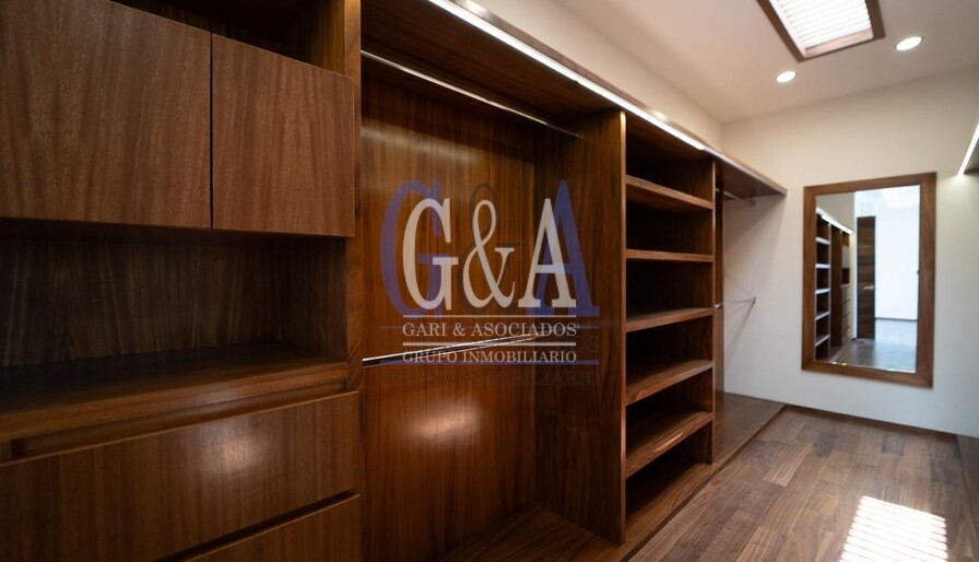 CASA EN VENTA EN COTO VENECIA