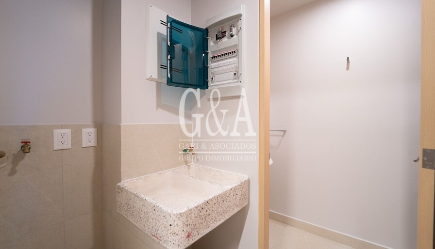 DEPARTAMENTO EN RENTA EN LANDMARK RESERVE
