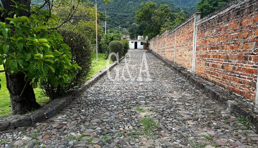 EXCELENTE TERRENO EN JOCOTEPEC