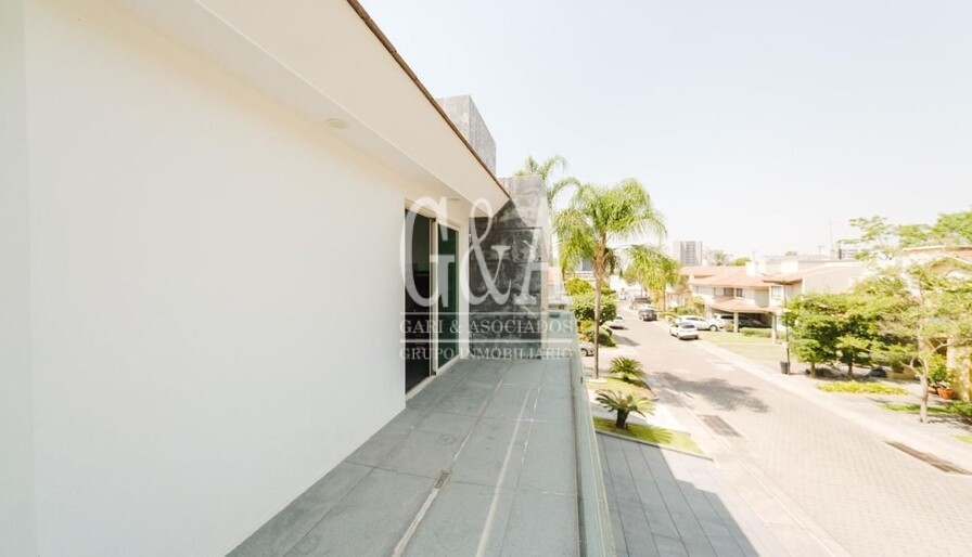 RESIDENCIA DE LUJO EN REAL SAN BERNARDO EN VENTA