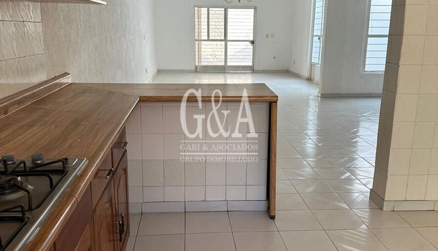 CASA EN VENTA EN ARCOS DE GUADALUPE