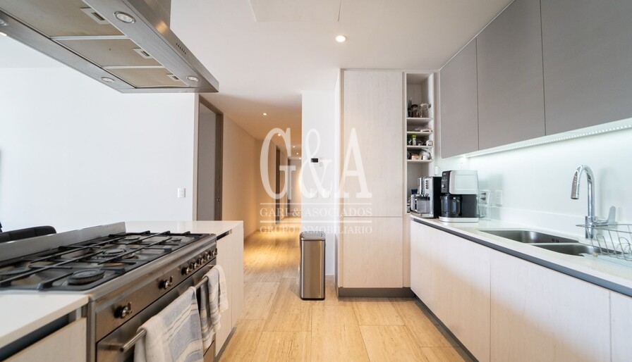 DEPARTAMENTO EN VENTA TORRE EMILE, ZONA REAL.