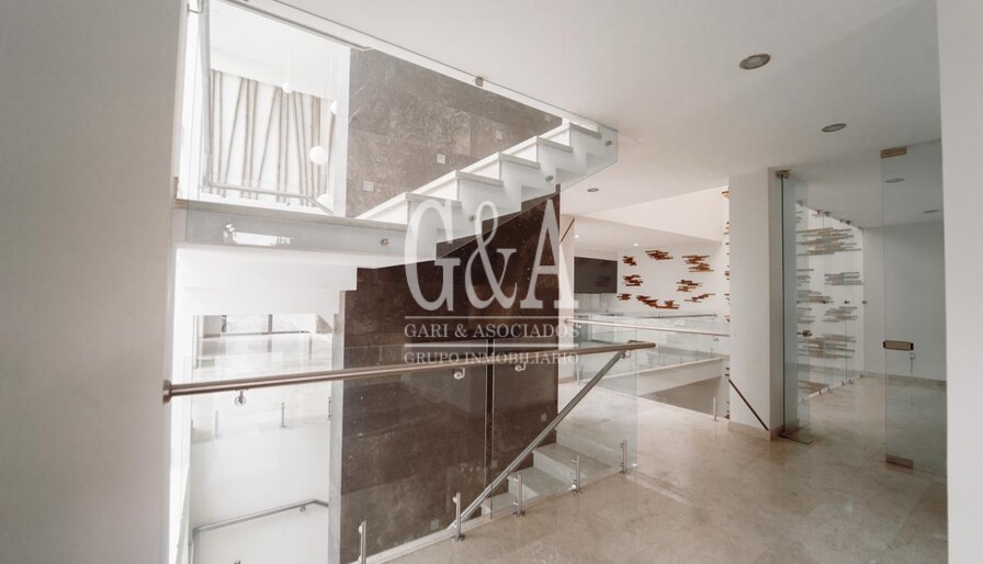 Casa en Venta en Valle Real  San Arturo Norte