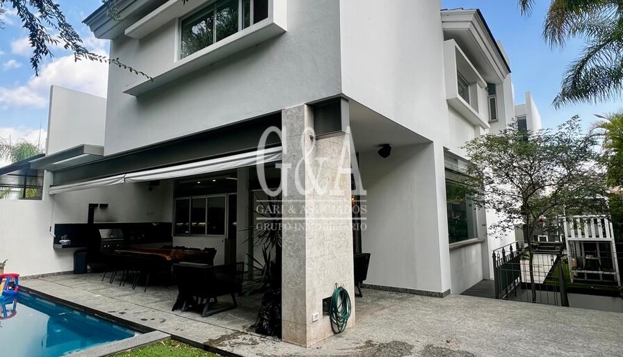 CASA EN VENTA VALLE REAL