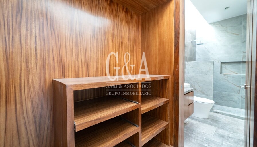 VENTA DE CASA EN VALLE REAL