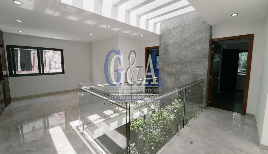 CASA EN VENTA EN COTO VENECIA
