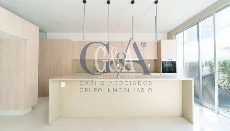 CASA EN VENTA SOLARES, SANTILLANA RESIDENCIAL