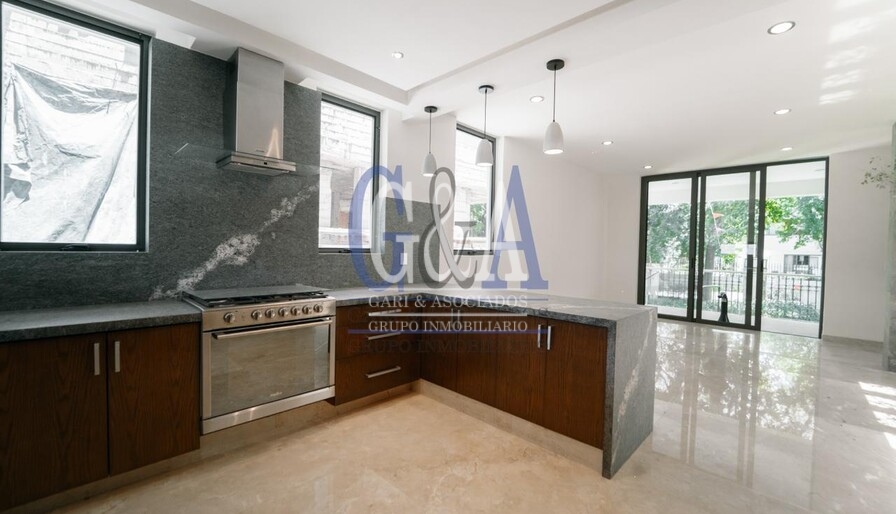 CASA EN VENTA EN COTO VENECIA
