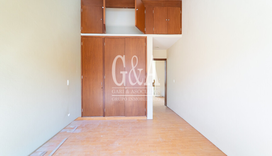 CASA EN RENTA EN VALLE REAL