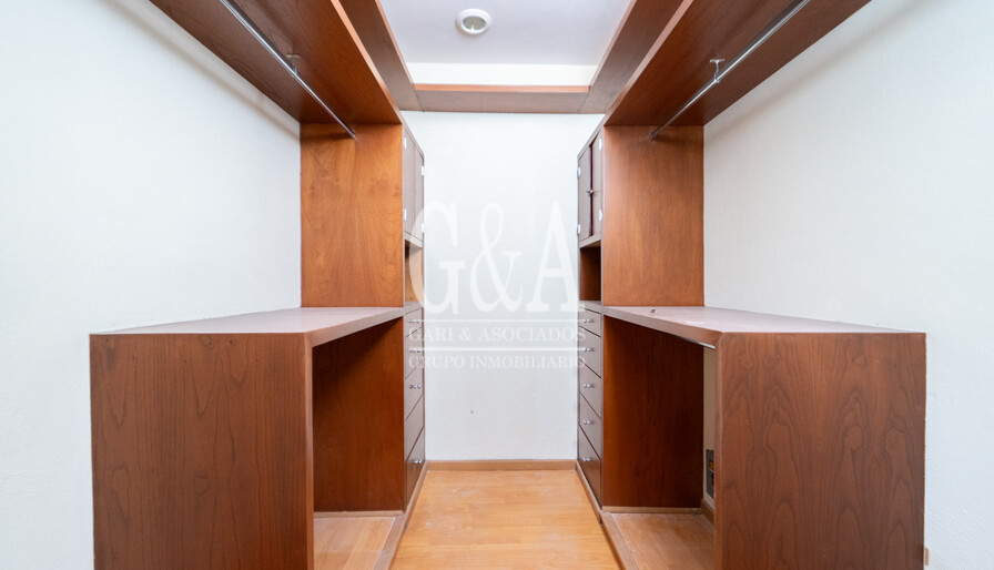 CASA EN RENTA EN VALLE REAL