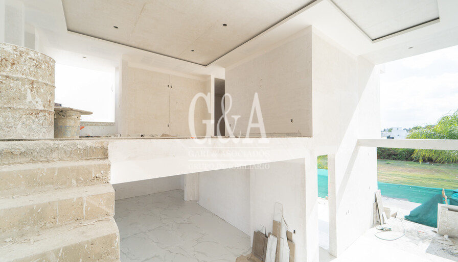 CASA EN RENTA EN VILLA VERONA