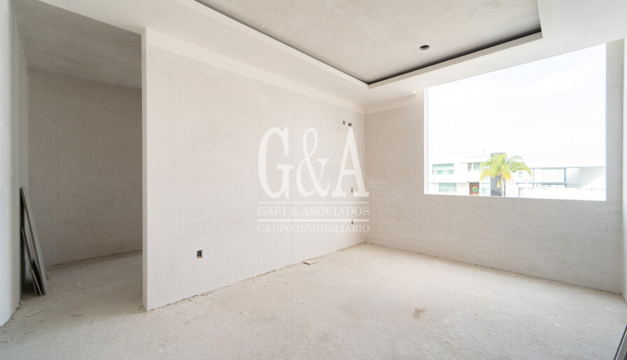 CASA EN RENTA EN VILLA VERONA