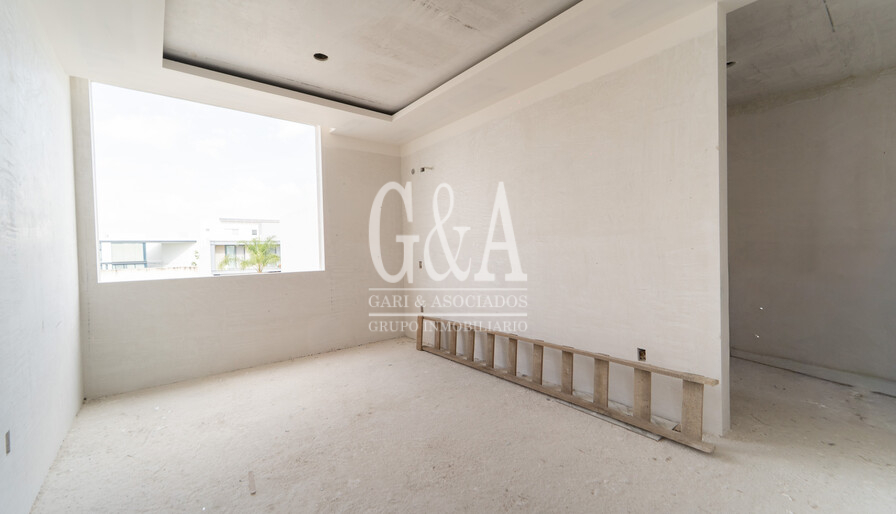 CASA EN RENTA EN VILLA VERONA