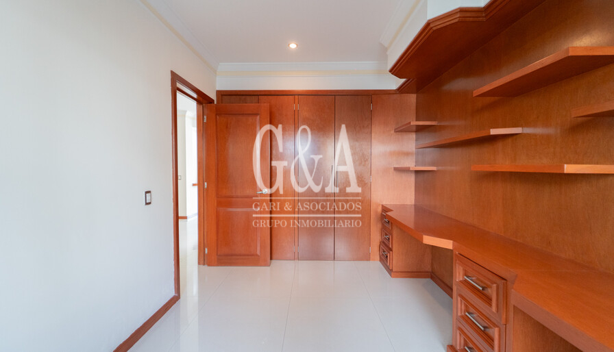 CASA EN VENTA VALLE REAL