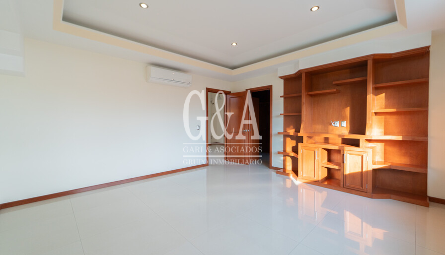 CASA EN VENTA VALLE REAL