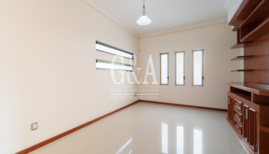 CASA EN VENTA VALLE REAL